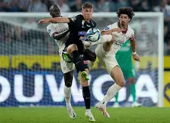 包含窗口期阿斯顿维拉调整名单以备荷甲；完成体检环节打磨；压力陡增；赛程密集仍需轮换的词条